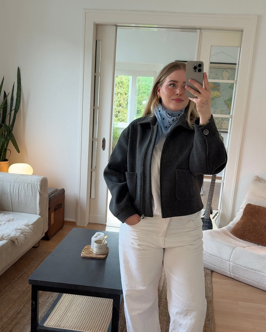Tuch mit Muster hellblau