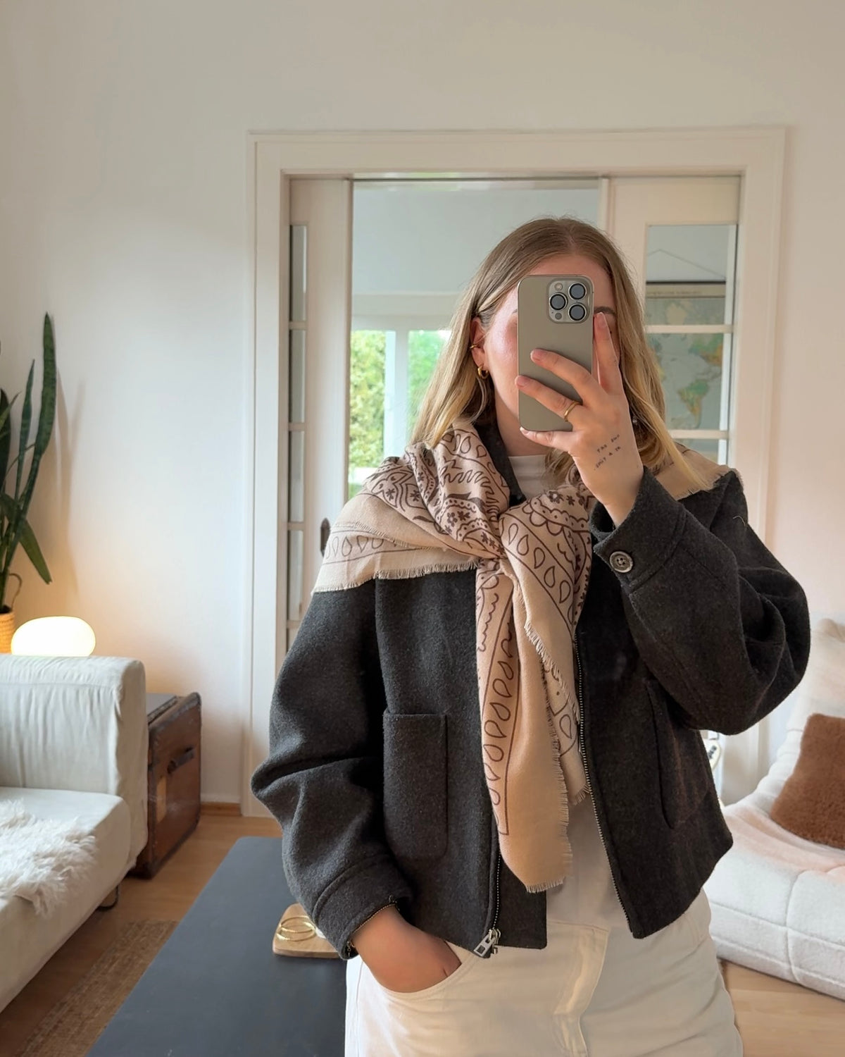 Tuch mit Muster groß beige