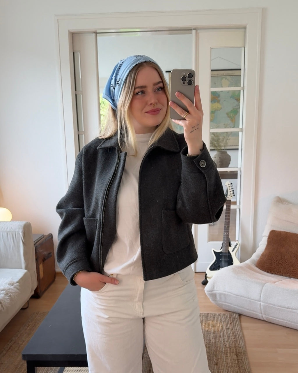 Tuch mit Muster hellblau