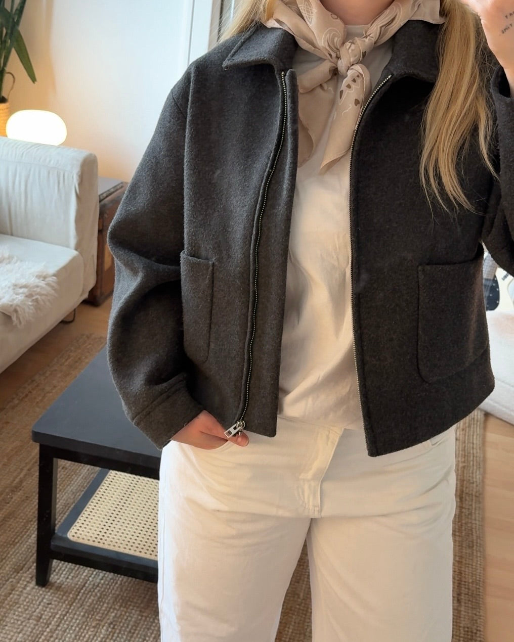 Tuch mit Muster beige
