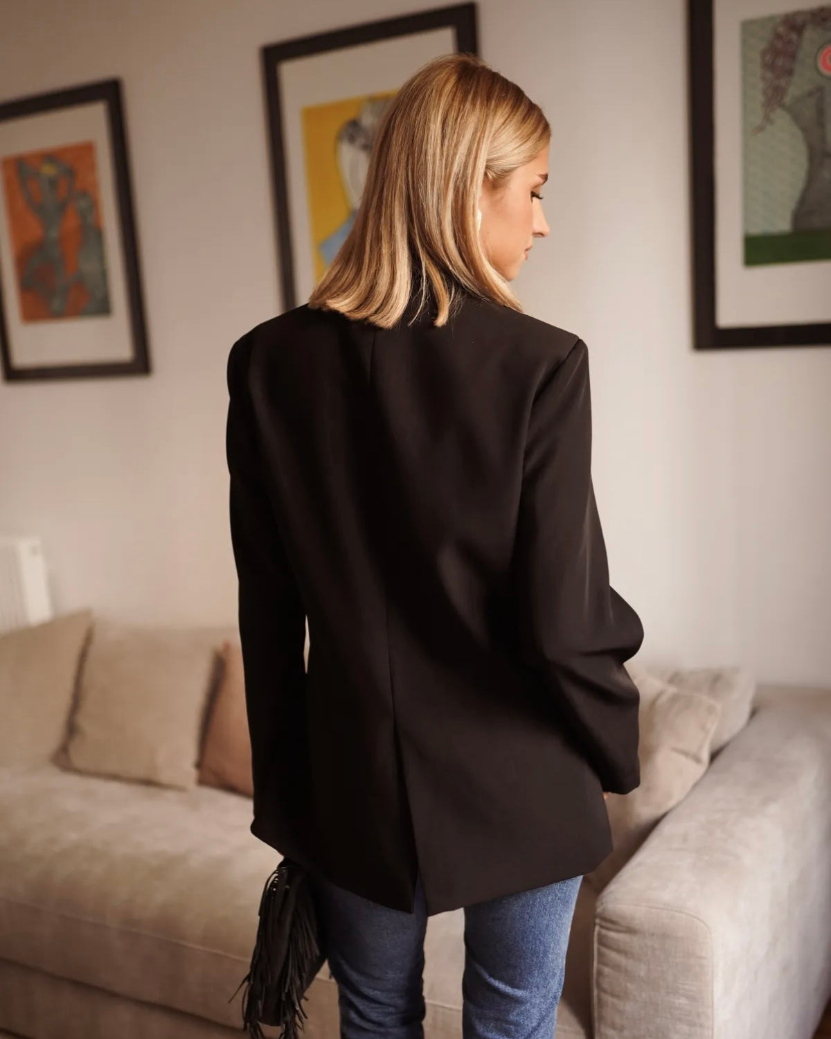 Schwarzer Blazer zum binden