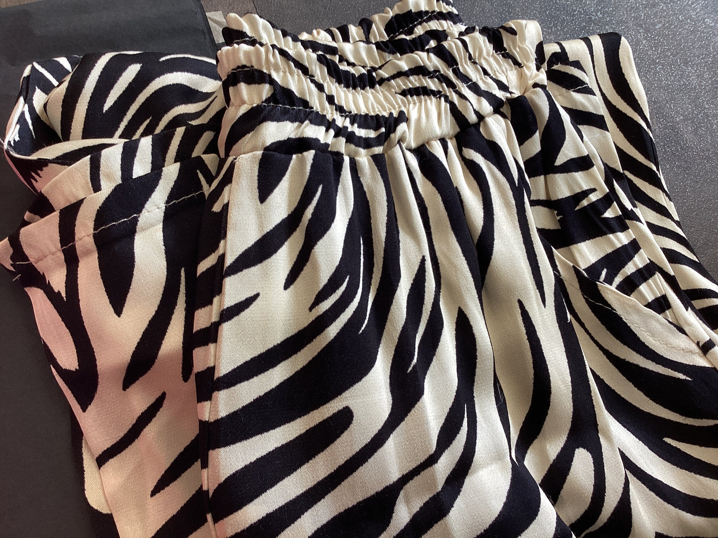 Zebra Hose Satin