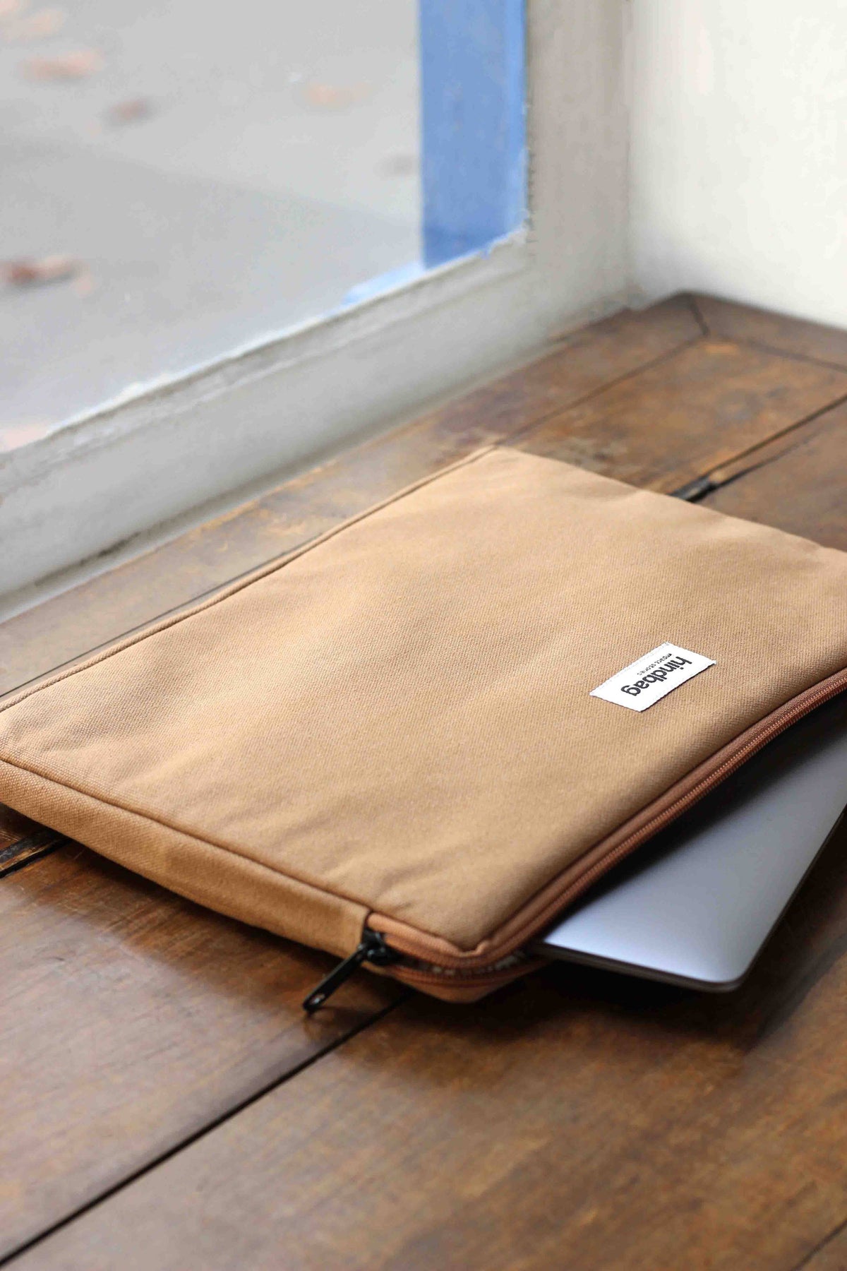 Laptoptasche Cognac von Hindbag  (L34 x H24 x 2 cm)